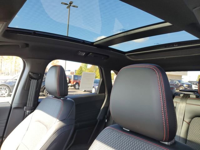 New 2026 Ford Escape ST-Line w/ Tech Pack #1 image 10