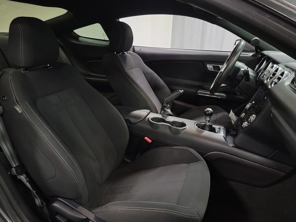 Used 2019 Ford Mustang Coupe RWD image 25