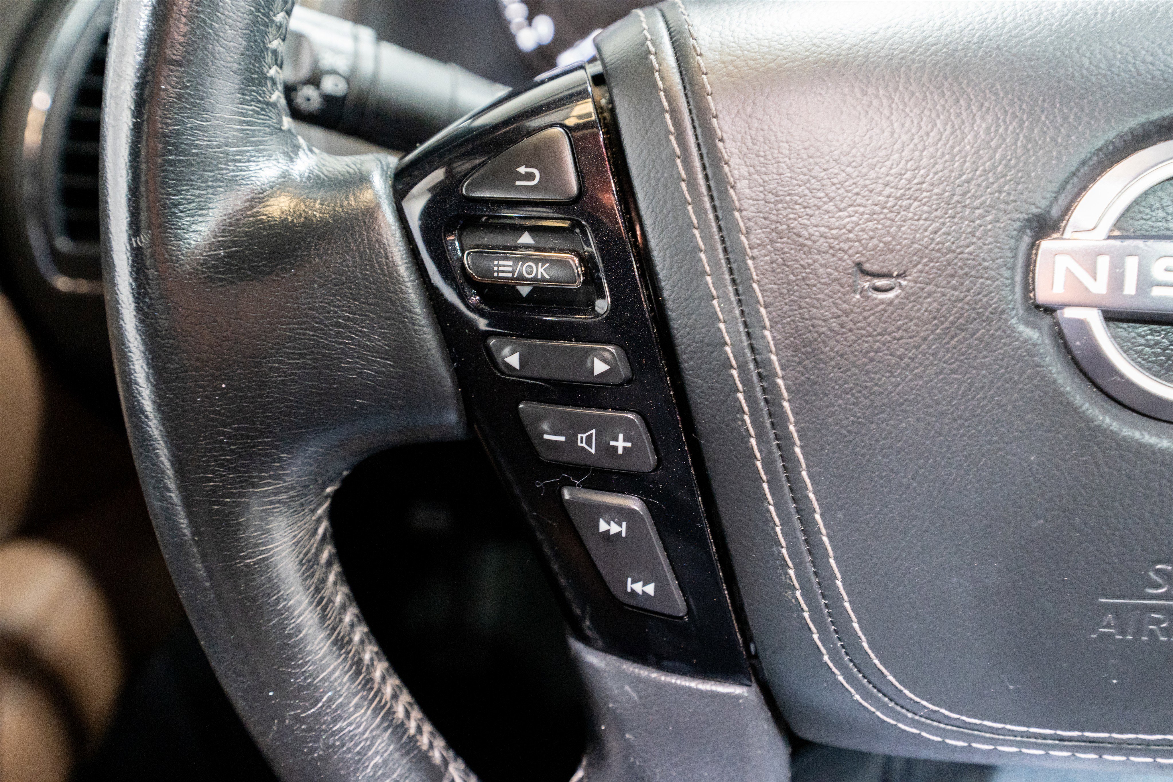 Used 2021 Nissan Armada Platinum image 30