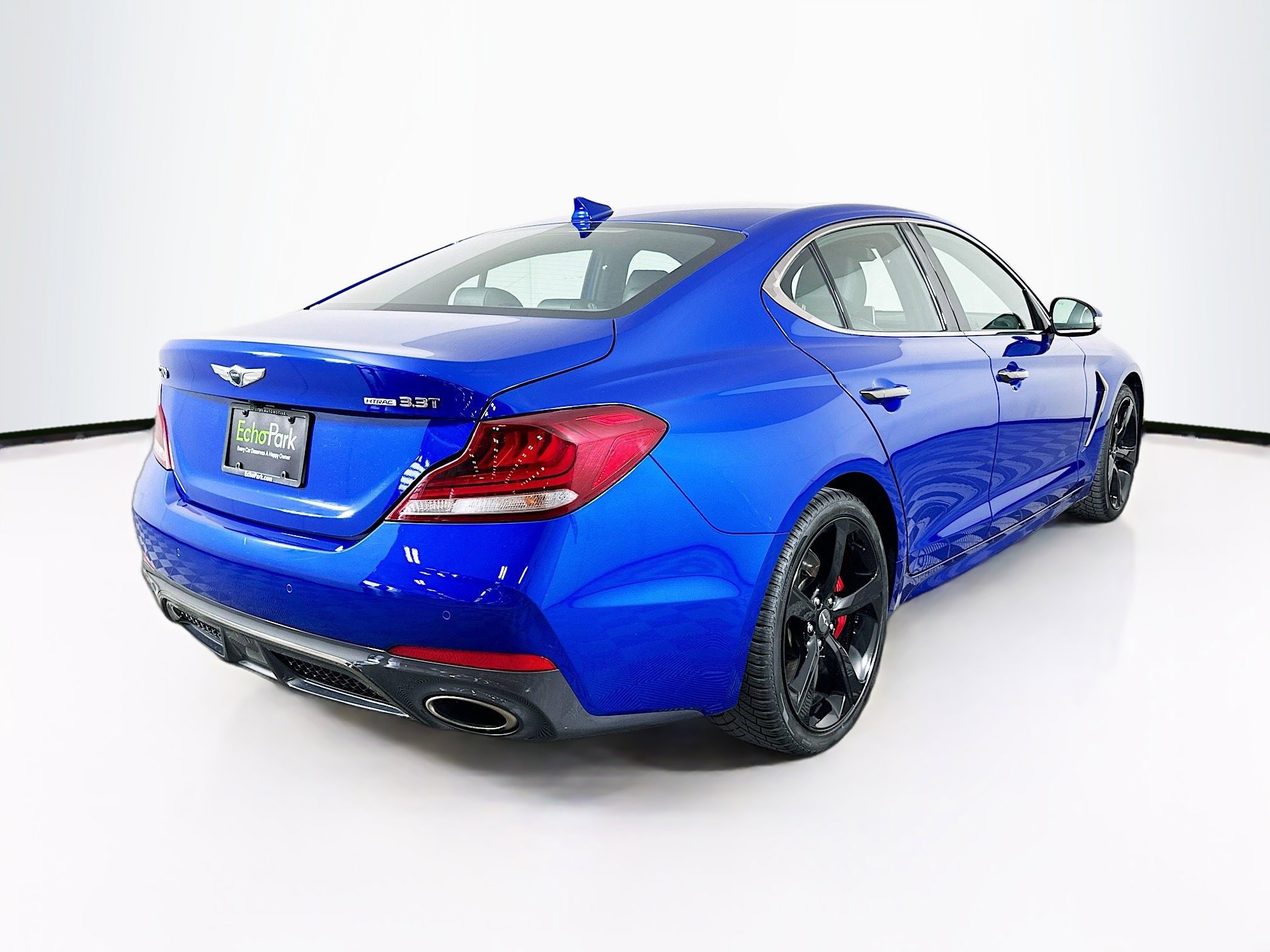 Used 2021 Genesis G70 3.3T w/ Sport Package image 9