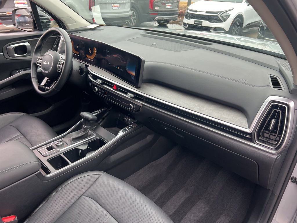 Certified 2025 Kia Sorento X-Line EX image 23