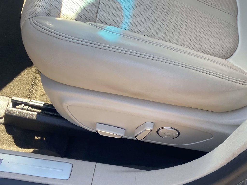 Used 2019 Lincoln MKZ Reserve FWD image 21