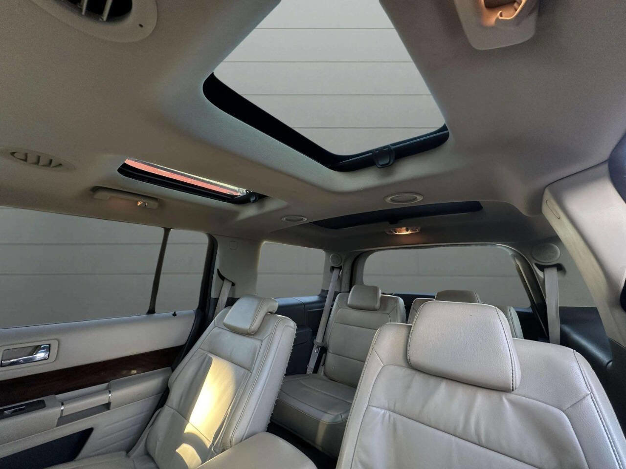 Used 2009 Ford Flex SEL image 29