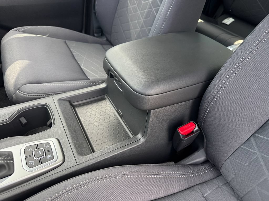 New 2026 Nissan Frontier SV w/ Tow Package AWD/4WD image 23