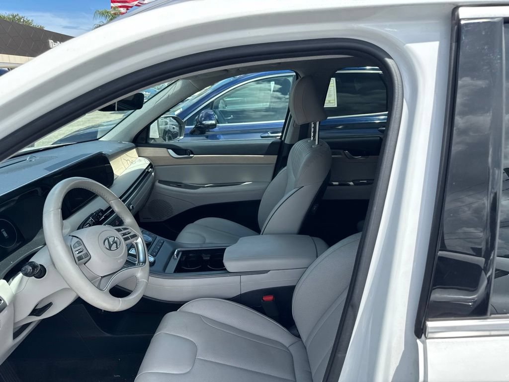 Used 2024 Hyundai Palisade Limited FWD image 25