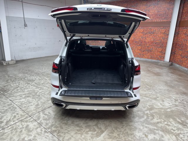 Certified 2024 BMW X5 xDrive40i w/ M Sport Package image 26