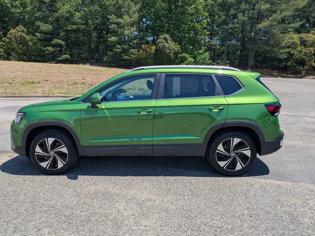 New 2026 Volkswagen Taos SE AWD/4WD image 7