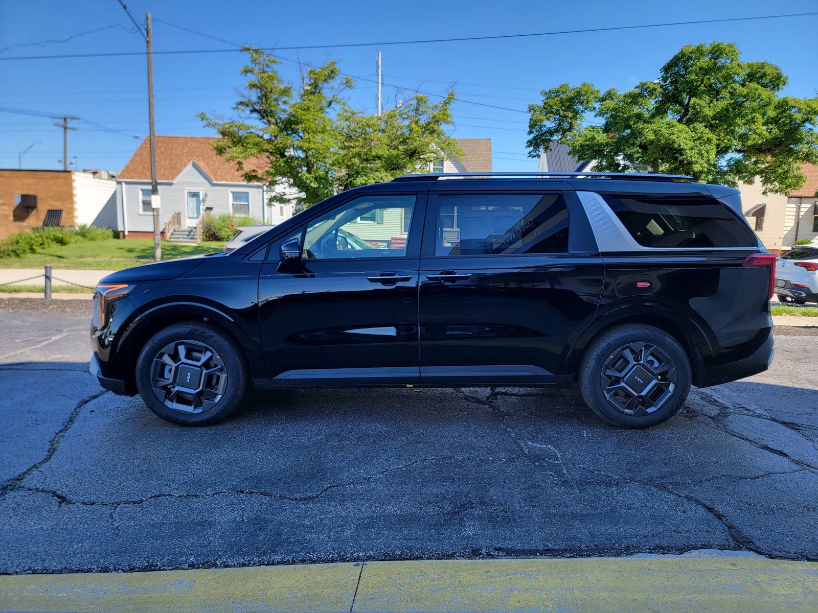 New 2026 Kia Carnival EX image 8