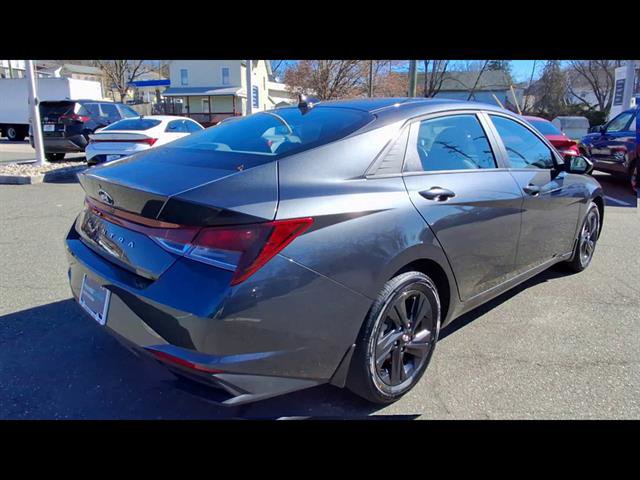 Certified 2023 Hyundai Elantra SEL FWD image 8