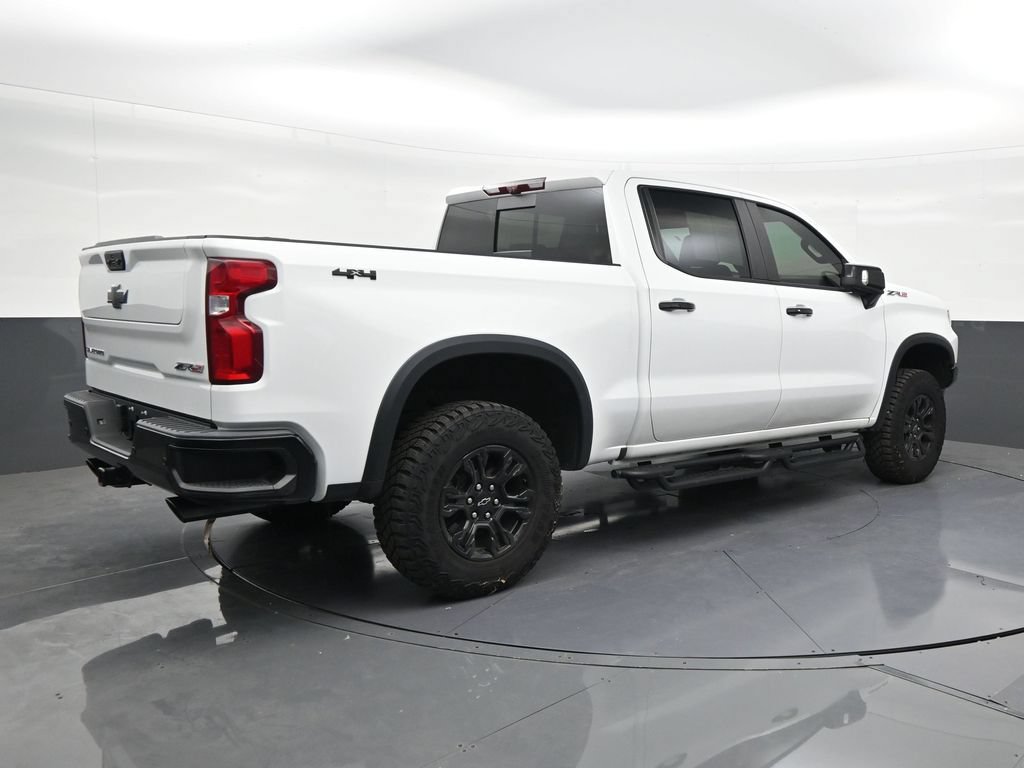 Used 2025 Chevrolet Silverado 1500 ZR2 w/ Technology Package AWD/4WD image 5