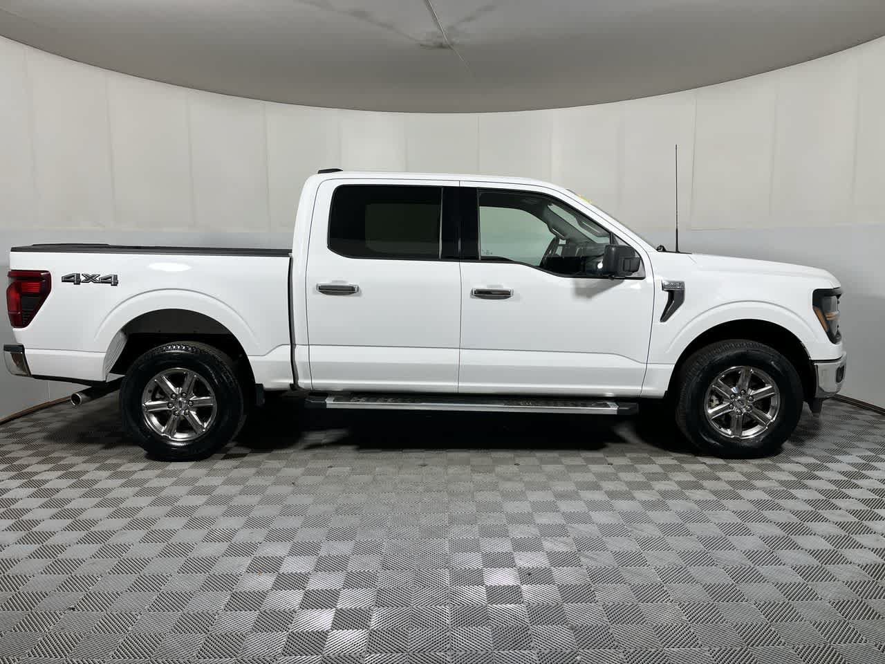 Used 2024 Ford F150 XLT w/ Tow/Haul Package AWD/4WD image 9