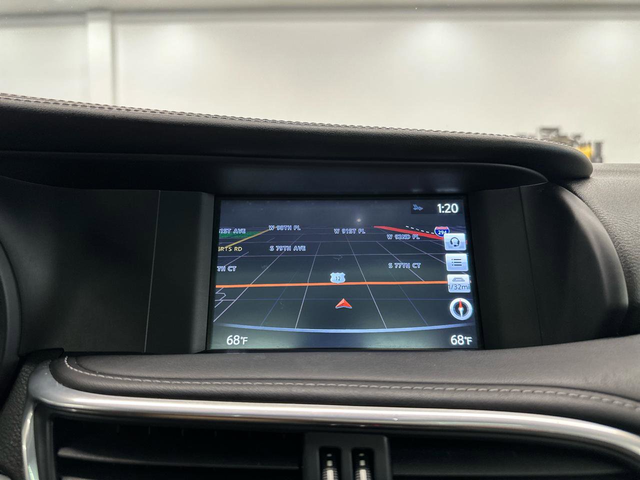 Used 2018 INFINITI QX30 Sport w/ Sport Leather Package image 21