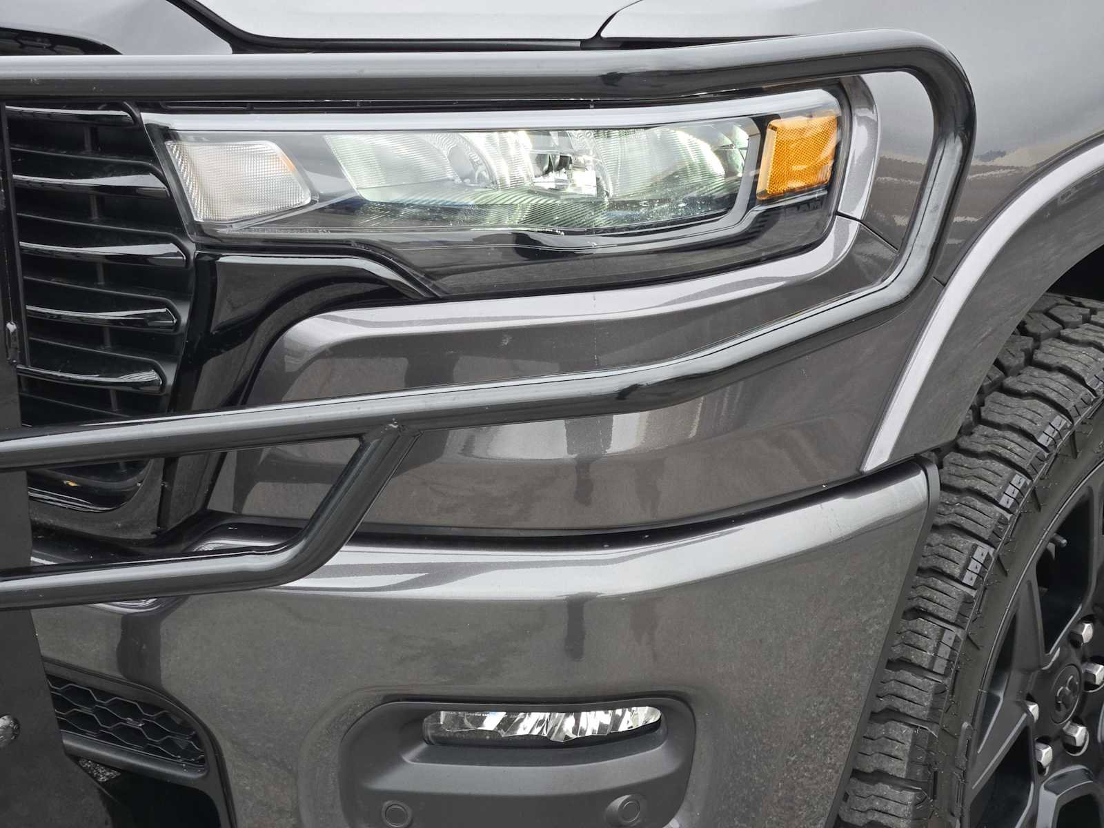 Used 2025 RAM 1500 Laramie w/ Night Edition AWD/4WD image 9