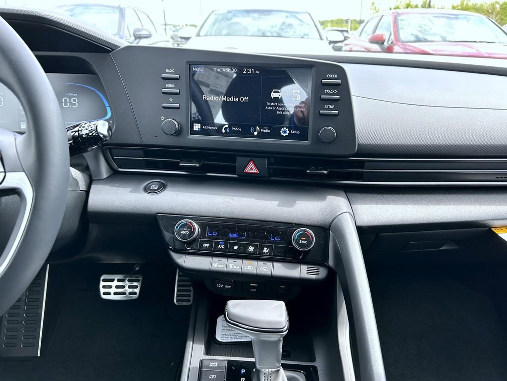 New 2026 Hyundai Elantra Sport FWD image 13