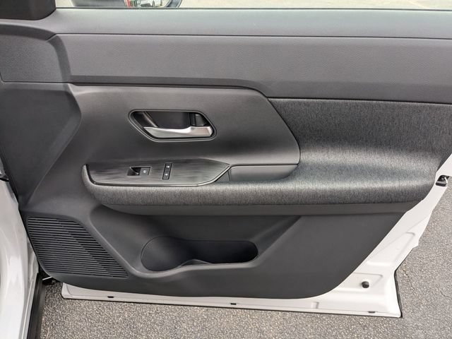 New 2026 Nissan Kicks SV w/ Cold Weather Package FWD image 29