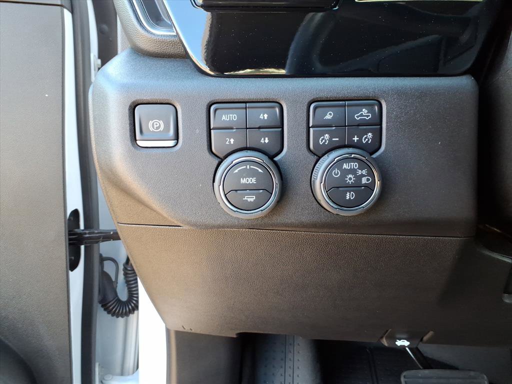 Used 2025 Chevrolet Silverado 2500 High Country w/ Z71 Off-Road Package image 17