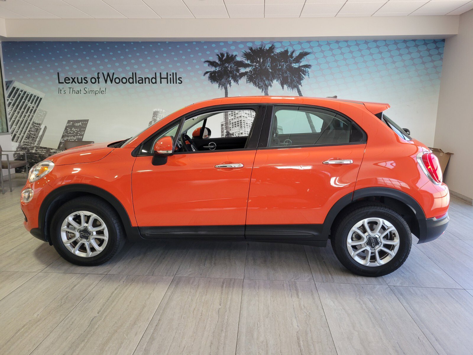 Used 2017 FIAT 500X Pop w/ Pop Popular Equipment Package FWD image 2