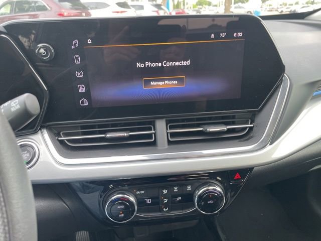 Used 2025 Chevrolet Trax LT image 13