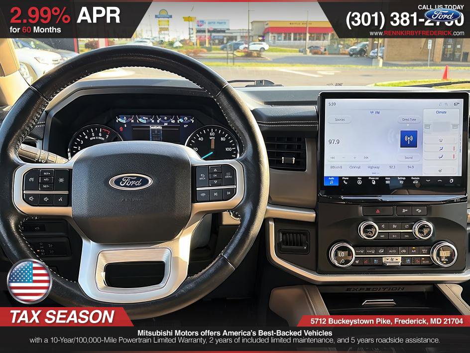Used 2022 Ford Expedition XLT image 12