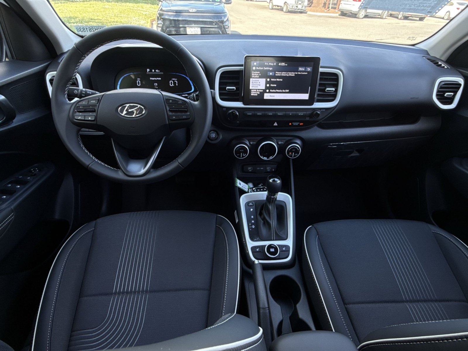 New 2026 Hyundai Venue SEL FWD image 23