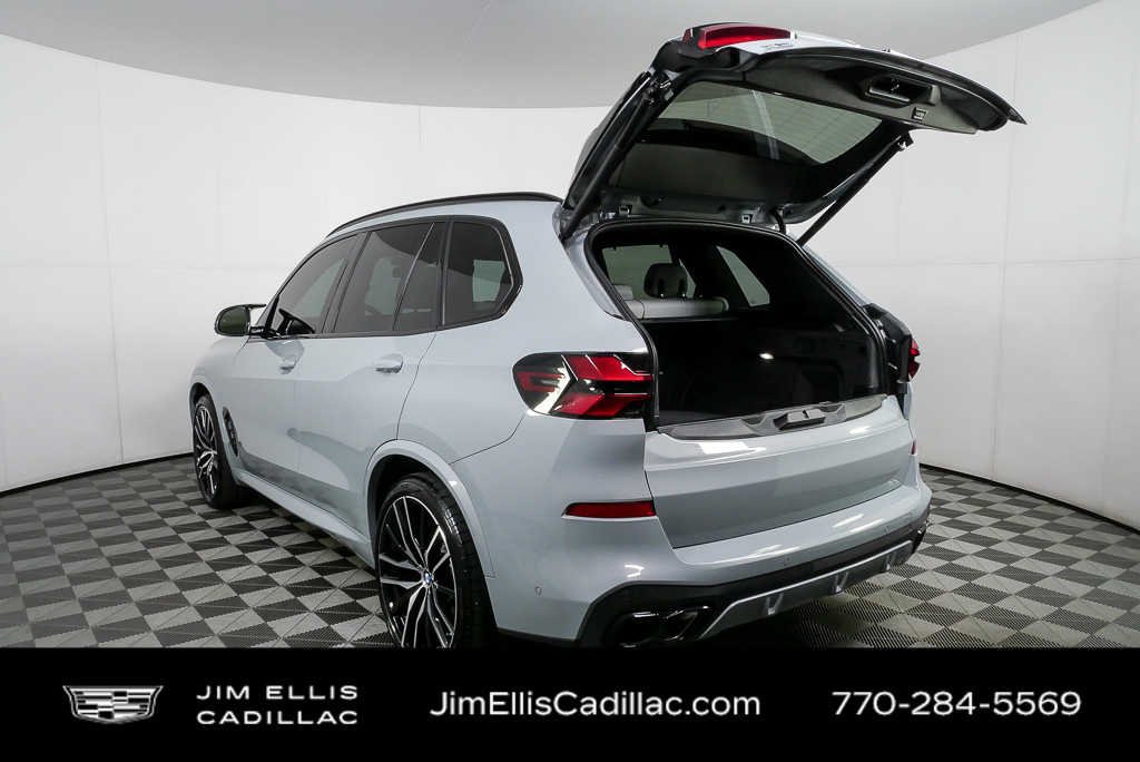 Used 2025 BMW X5 M60i AWD/4WD image 33