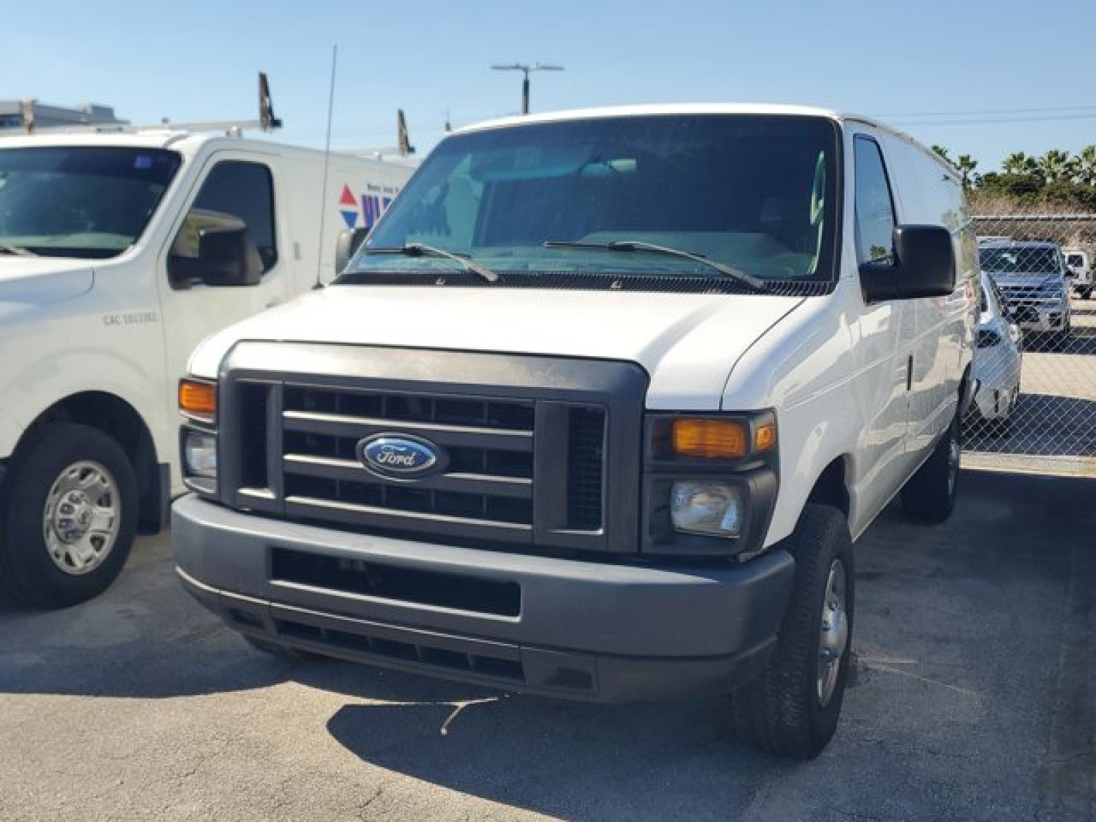 Used 2012 Ford E-250 and Econoline 250 Extended w/ PWR Group image 3
