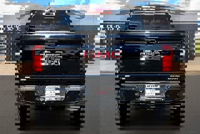 New 2026 GMC Canyon Denali image 4