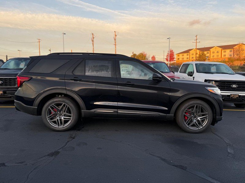 New 2026 Ford Explorer ST image 2