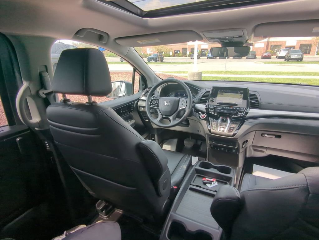Used 2022 Honda Odyssey Touring image 11