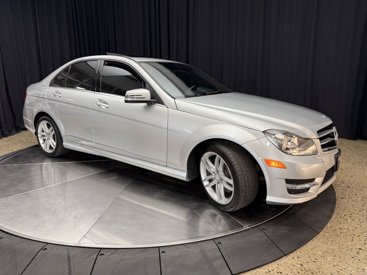 Used 2014 Mercedes-Benz C 300 4MATIC Sedan image 10