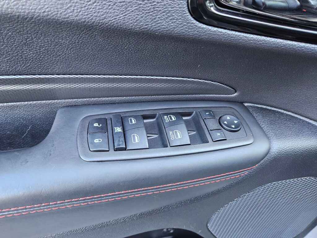 Used 2023 Dodge Durango R/T w/ Blacktop Package AWD/4WD image 25
