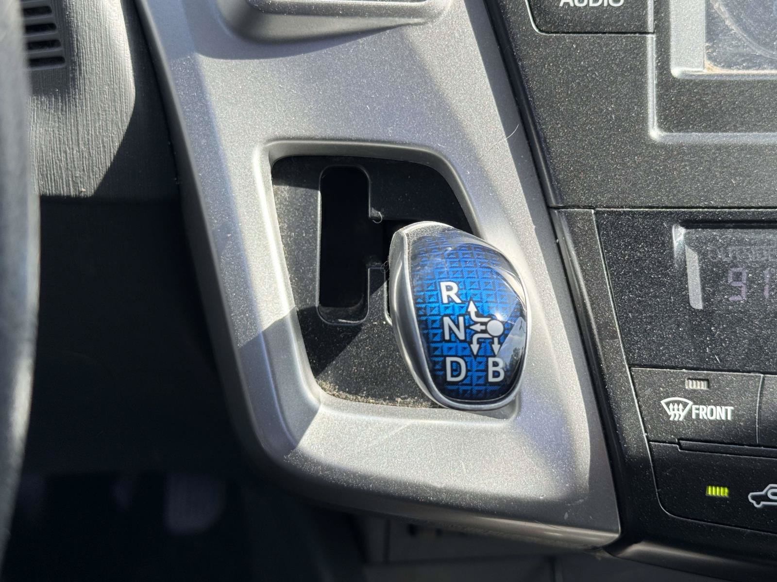 Used 2014 Toyota Prius V Five FWD image 24