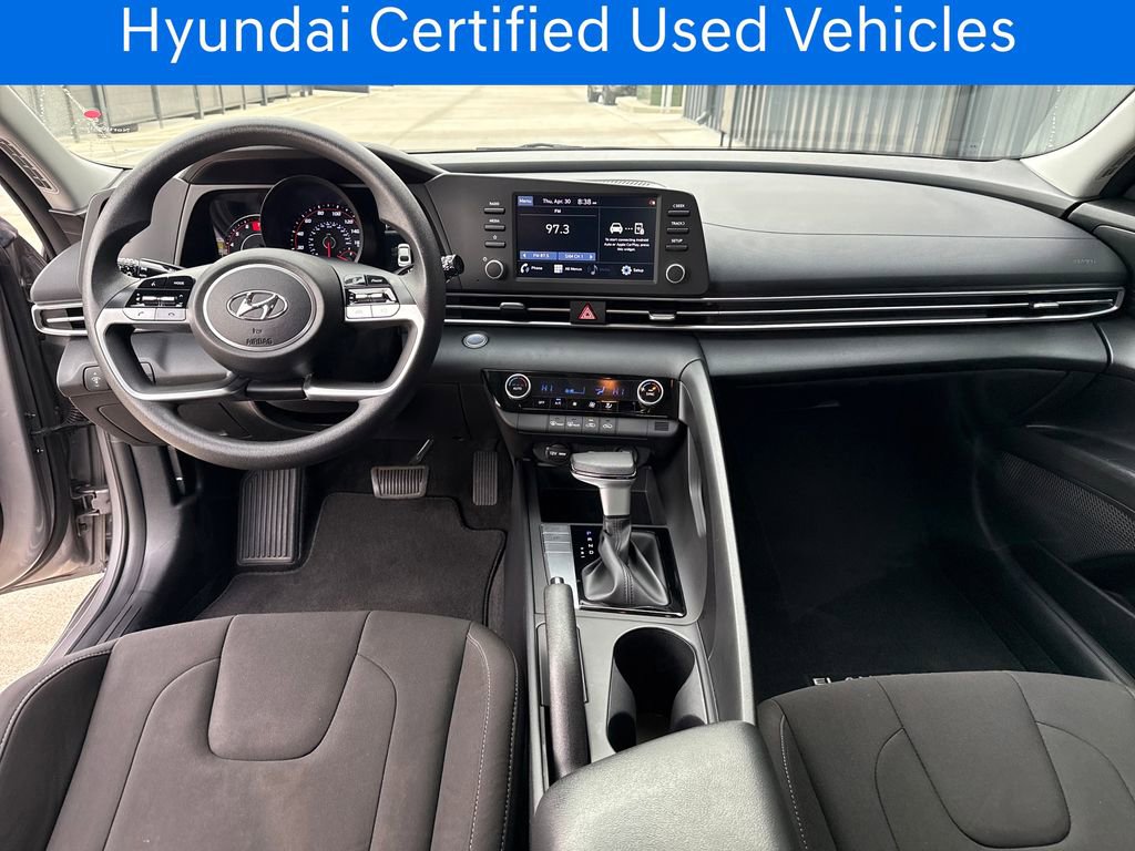 Certified 2022 Hyundai Elantra SEL FWD image 18