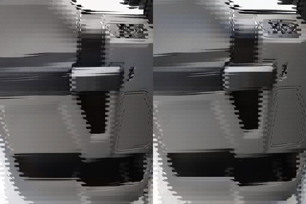 Used 2015 Ford F150 XLT w/ Equipment Group 302A Luxury image 18