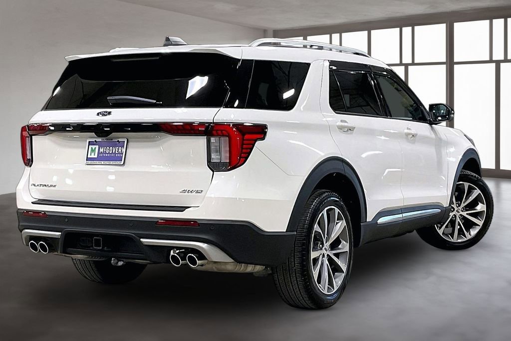Used 2025 Ford Explorer Platinum w/ Ultimate Package AWD/4WD image 6