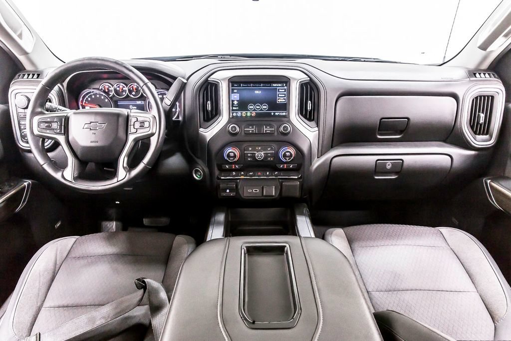Used 2019 Chevrolet Silverado 1500 LT Trail Boss AWD/4WD image 18