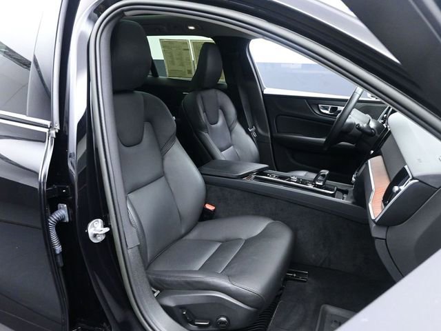 Used 2023 Volvo V60 B5 Cross Country Plus w/ Climate Package image 28