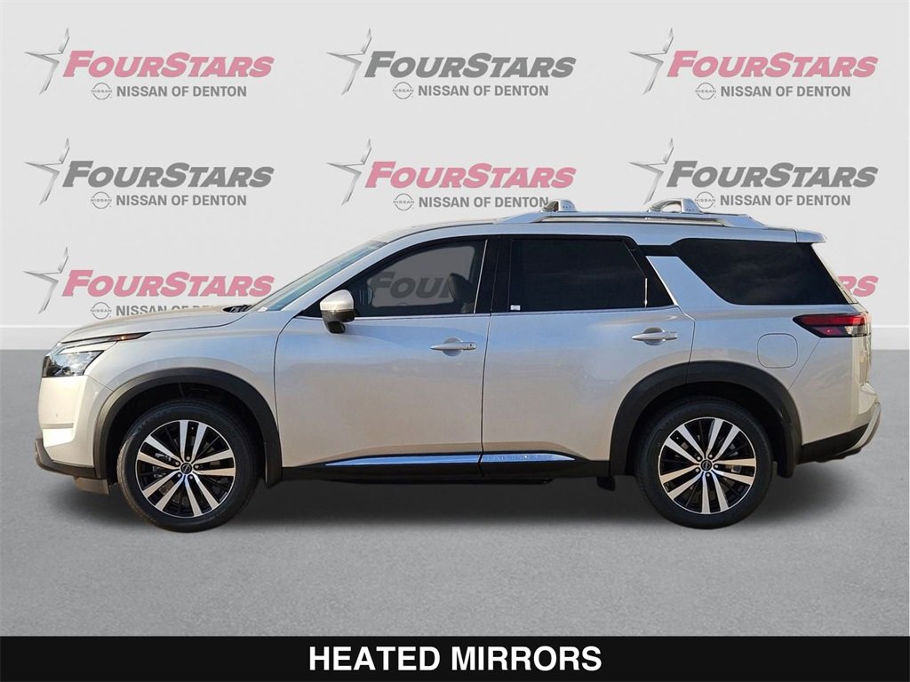 New 2025 Nissan Pathfinder Platinum image 8