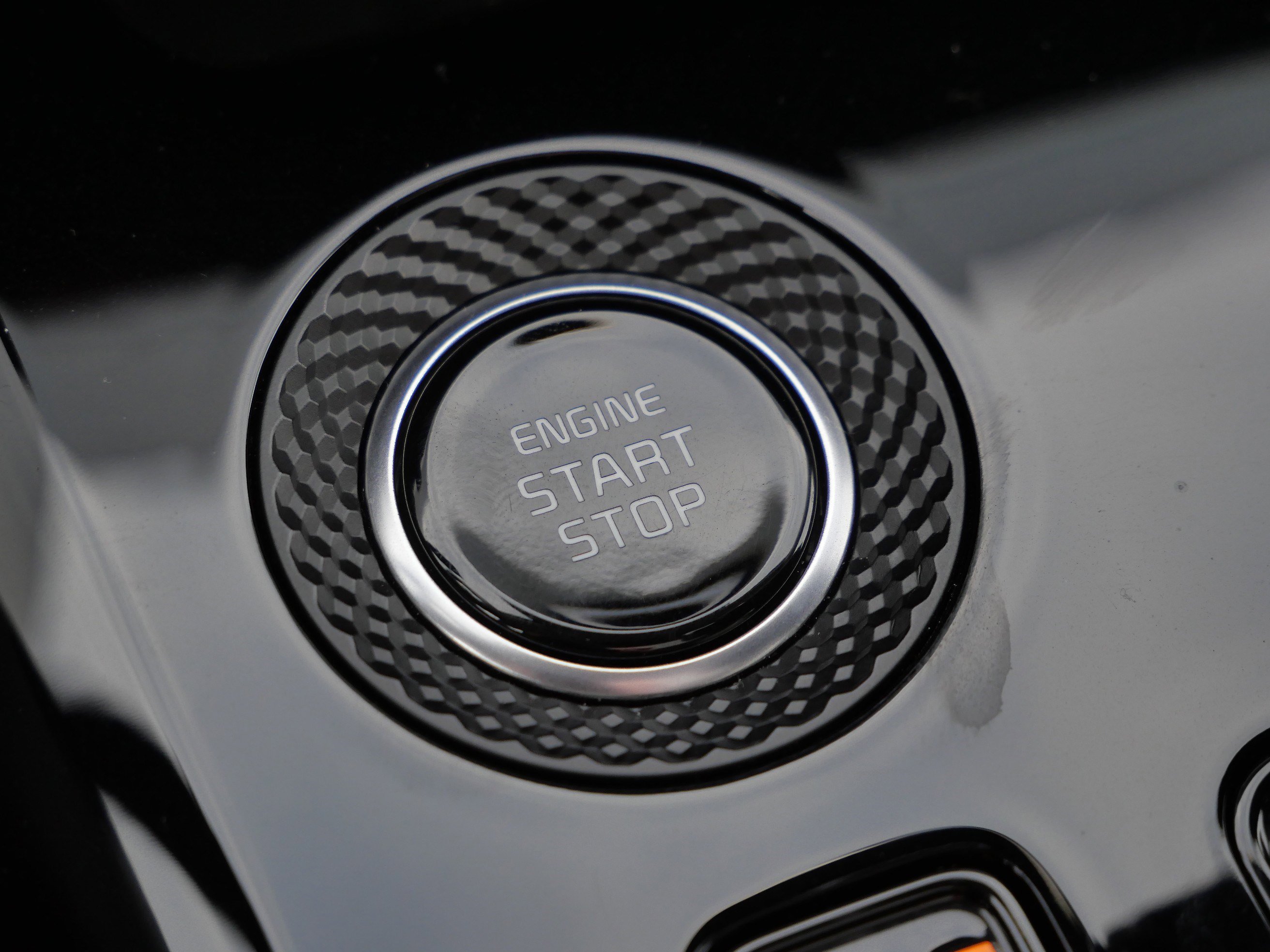 Used 2025 Kia Niro SX image 26