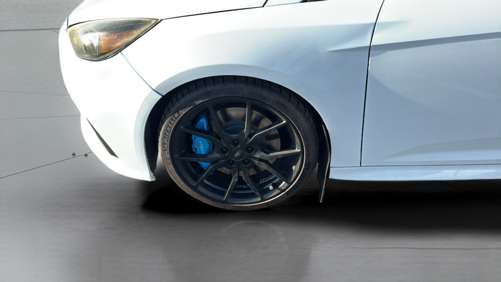 Used 2017 Ford Focus RS AWD/4WD image 36