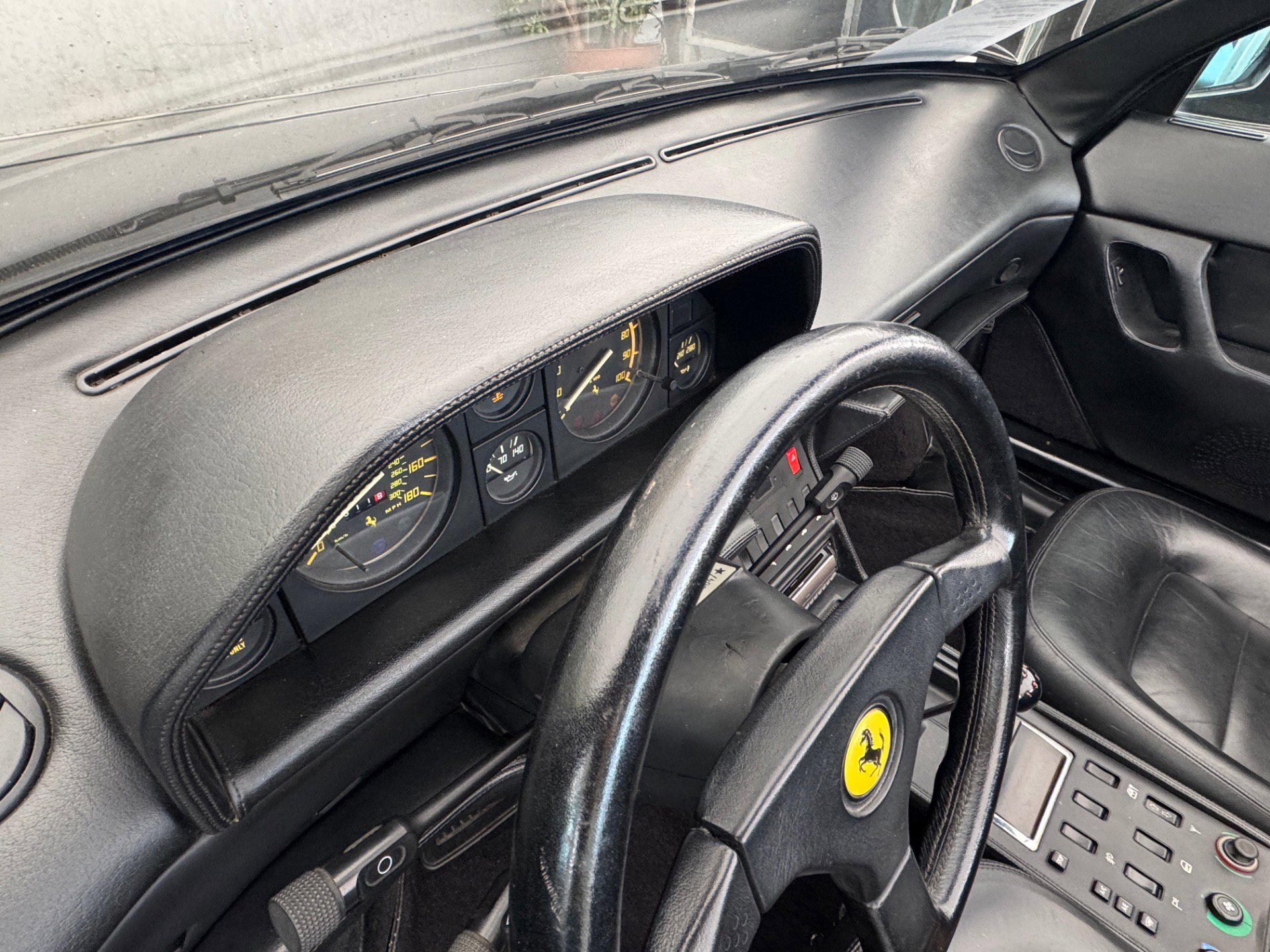 Used 1990 Ferrari Mondial T Cabriolet RWD image 27
