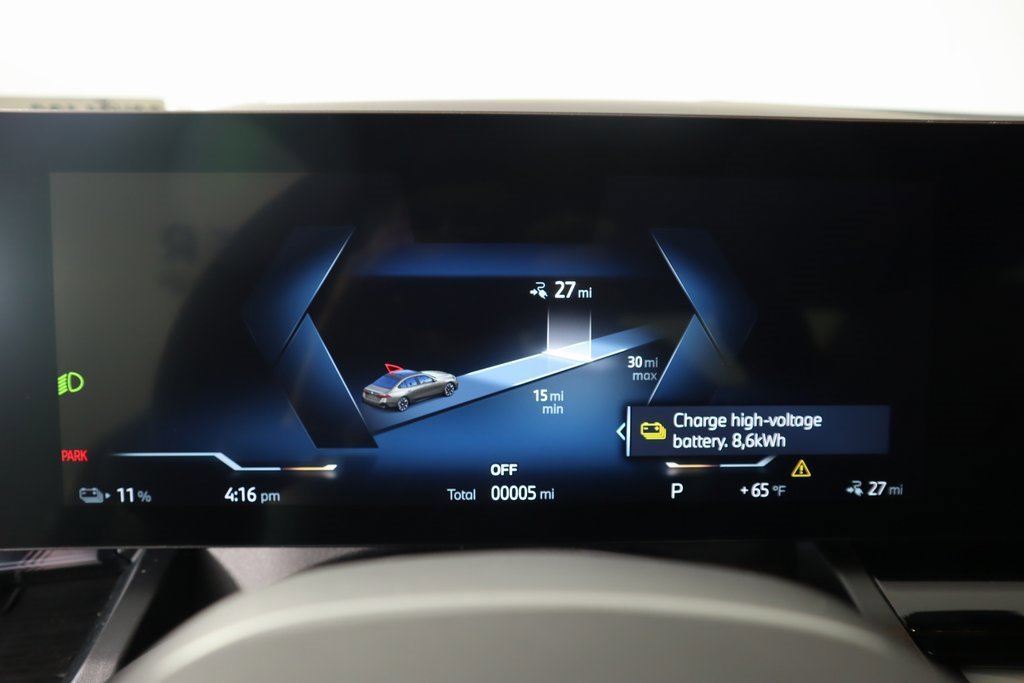 New 2025 BMW i5 xDrive40 w/ M Sport Package image 5