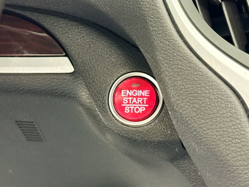 Used 2017 Acura TLX w/ Technology Package image 17