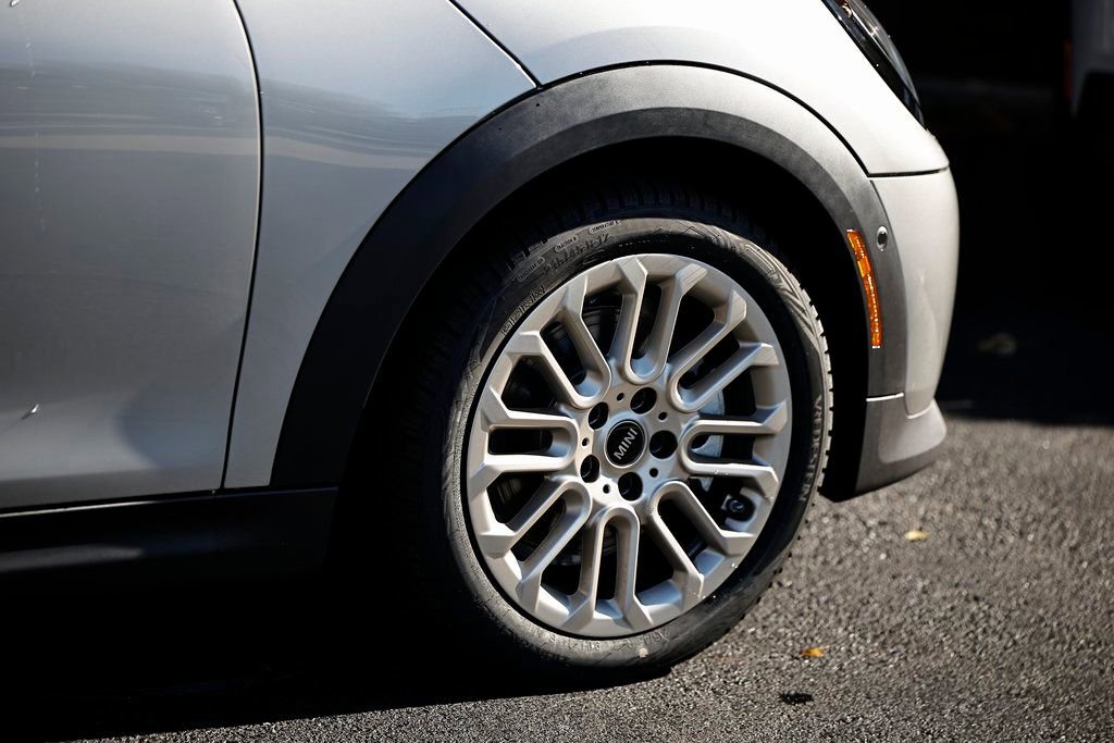 New 2026 MINI Cooper S image 5