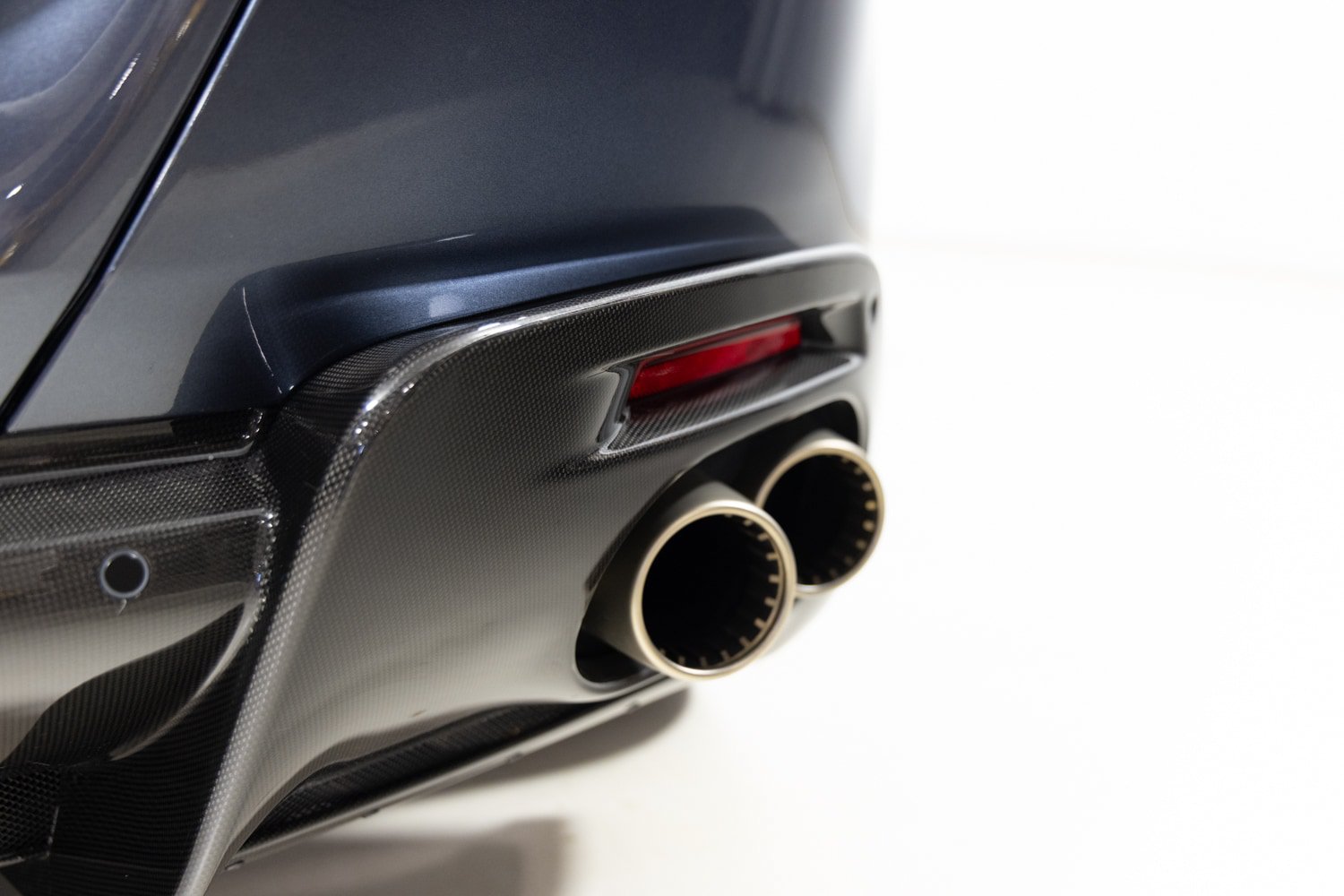 Used 2021 Ferrari Roma RWD image 32
