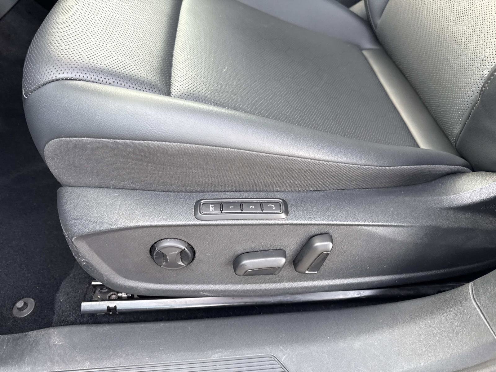 Used 2022 Volkswagen ID.4 Pro S image 15