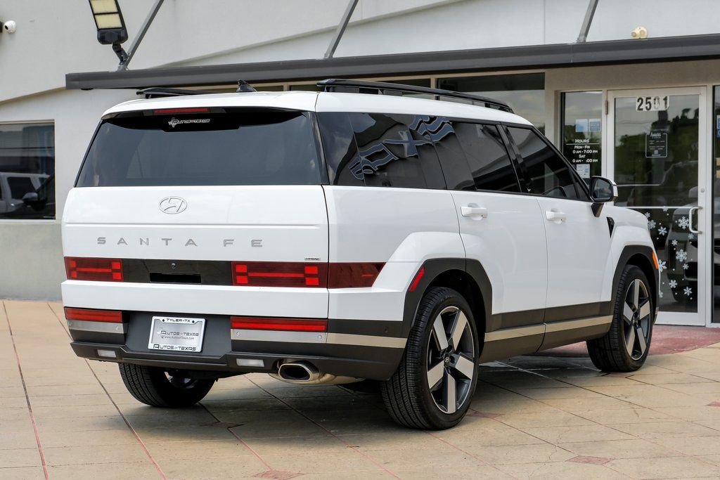Used 2024 Hyundai Santa Fe Limited image 9
