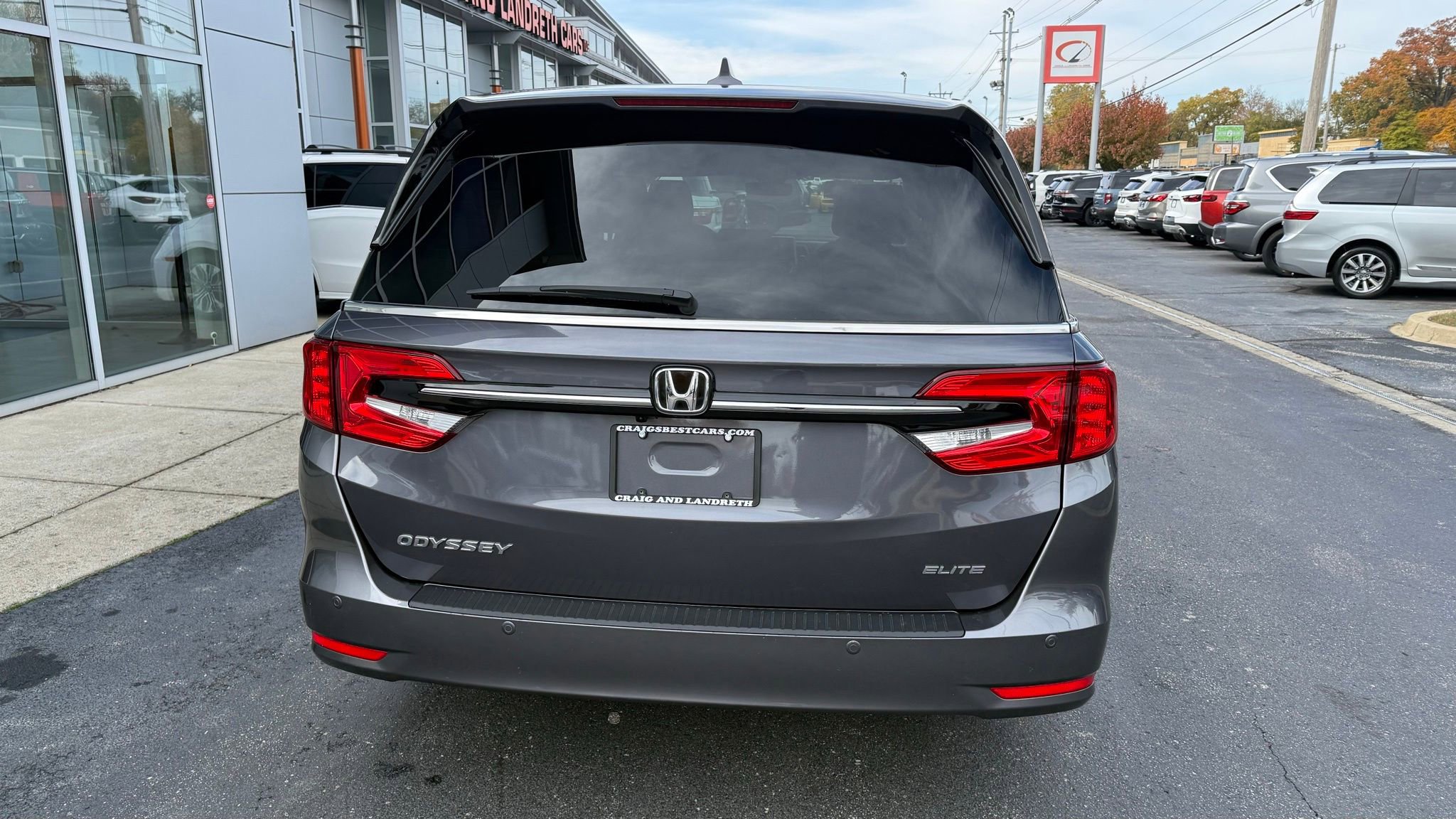 Used 2024 Honda Odyssey Elite image 4