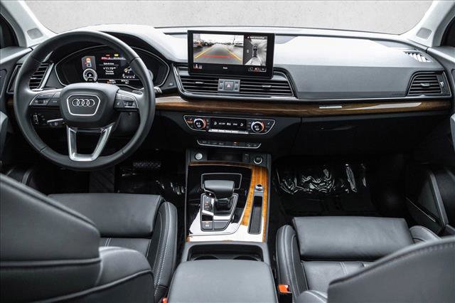 Used 2023 Audi Q5 e Premium Plus w/ Premium Plus Package image 21