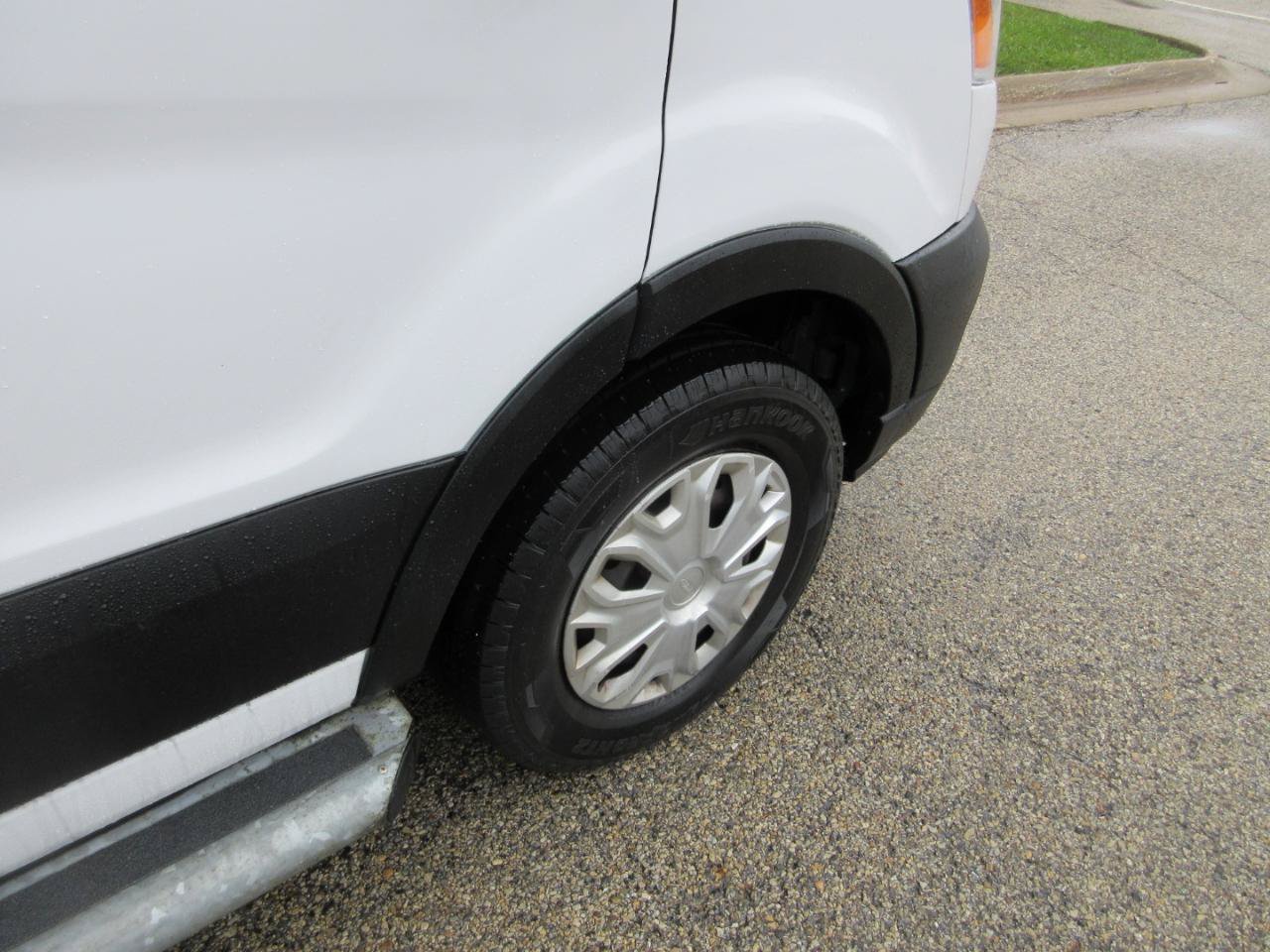 Used 2020 Ford Transit 250 Low Roof w/ Exterior Upgrade Package RWD image 16